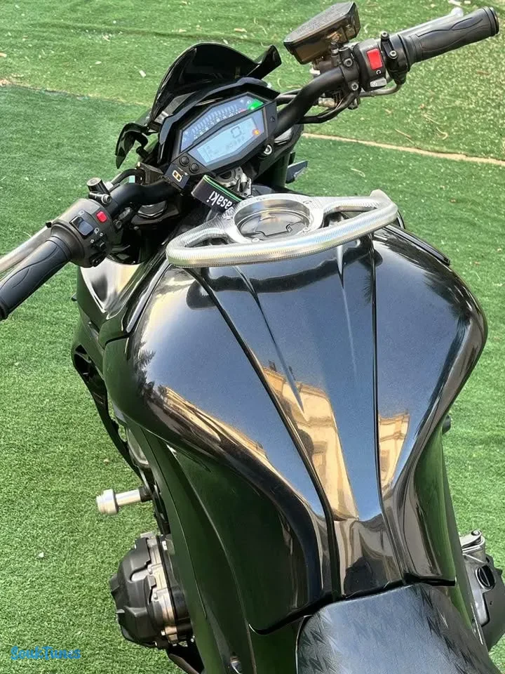 Image 5 de l'annonce z1000 robot 🤷‍♂️35 500 TND