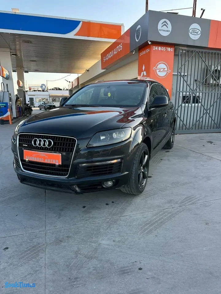 Image 5 de l'annonce Audi Q7 s line TDi 🤷‍♂️45 000 TND