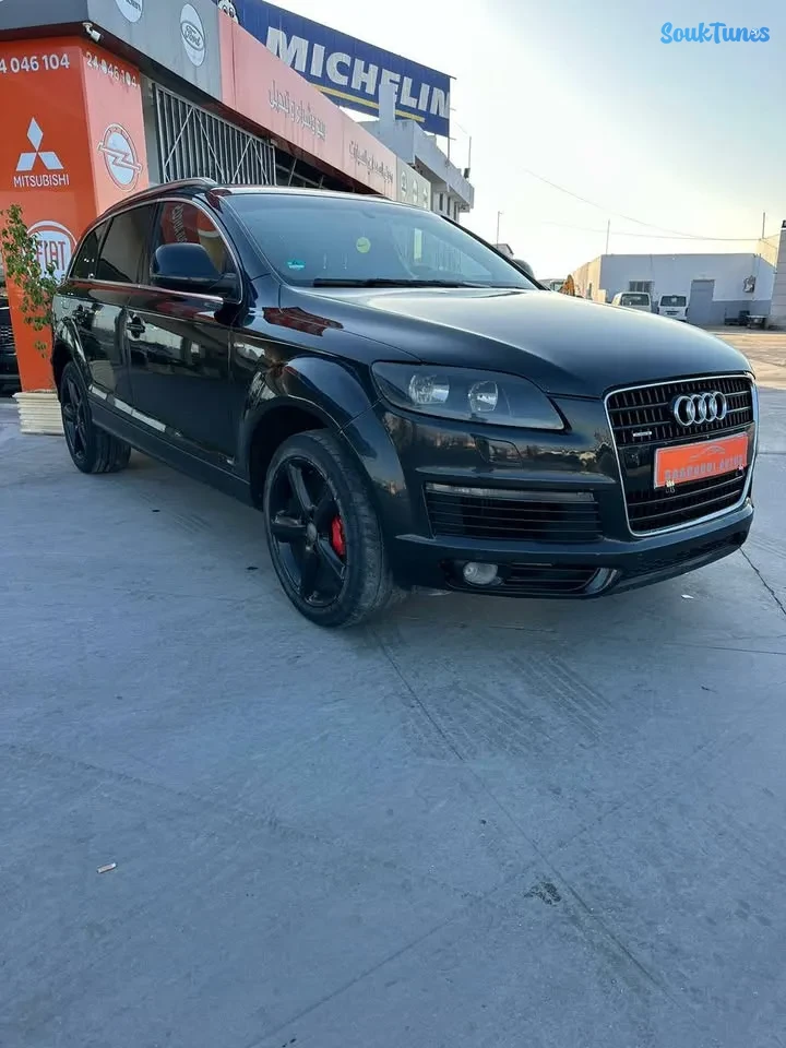 Image 6 de l'annonce Audi Q7 s line TDi 🤷‍♂️45 000 TND