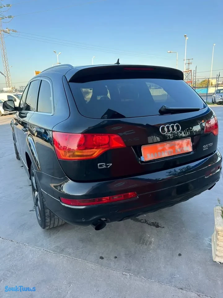 Image 9 de l'annonce Audi Q7 s line TDi 🤷‍♂️45 000 TND