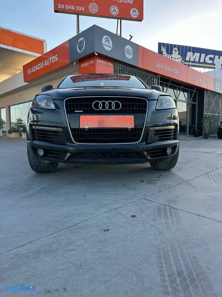 Image 4 de l'annonce Audi Q7 s line TDi 🤷‍♂️45 000 TND