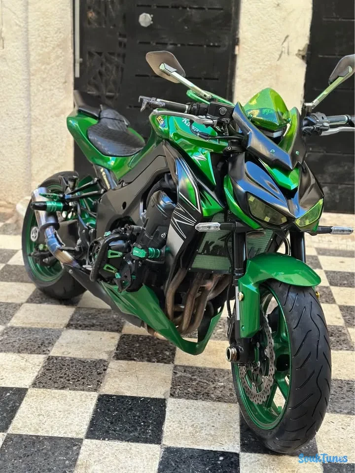 Image 8 de l'annonce Z1000
