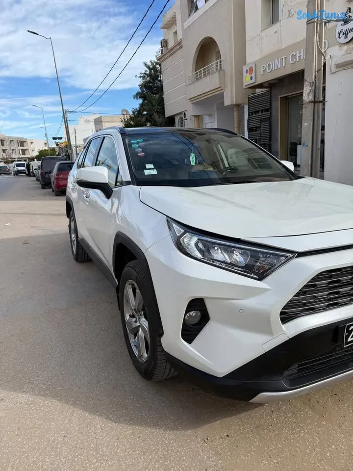Image 8 de l'annonce Toyota Rav 4