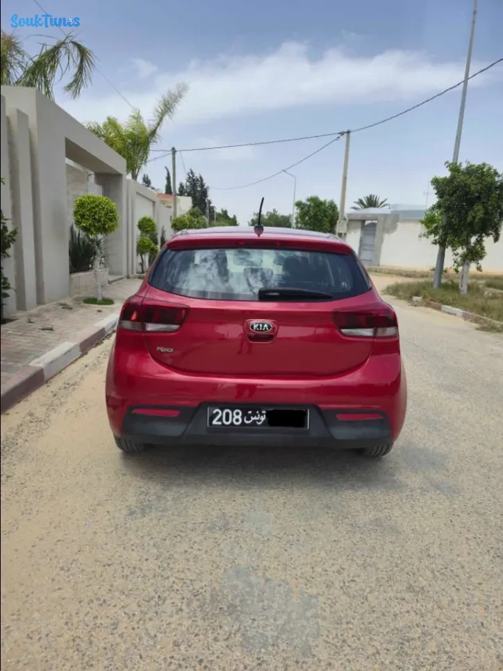 Image 5 de l'annonce 🚘 KIA RIO PRESTIGE 2019 toutes options🚘