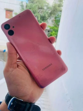 Image principale de l'annonce A vendre Samsung A04e
