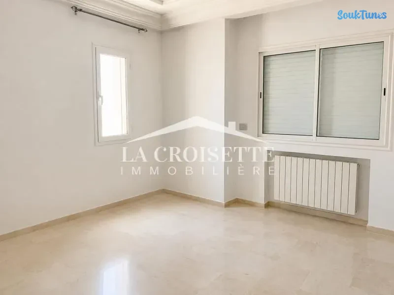 Image 5 de l'annonce Appartement S3 à La Soukra 💲 1.500 TND