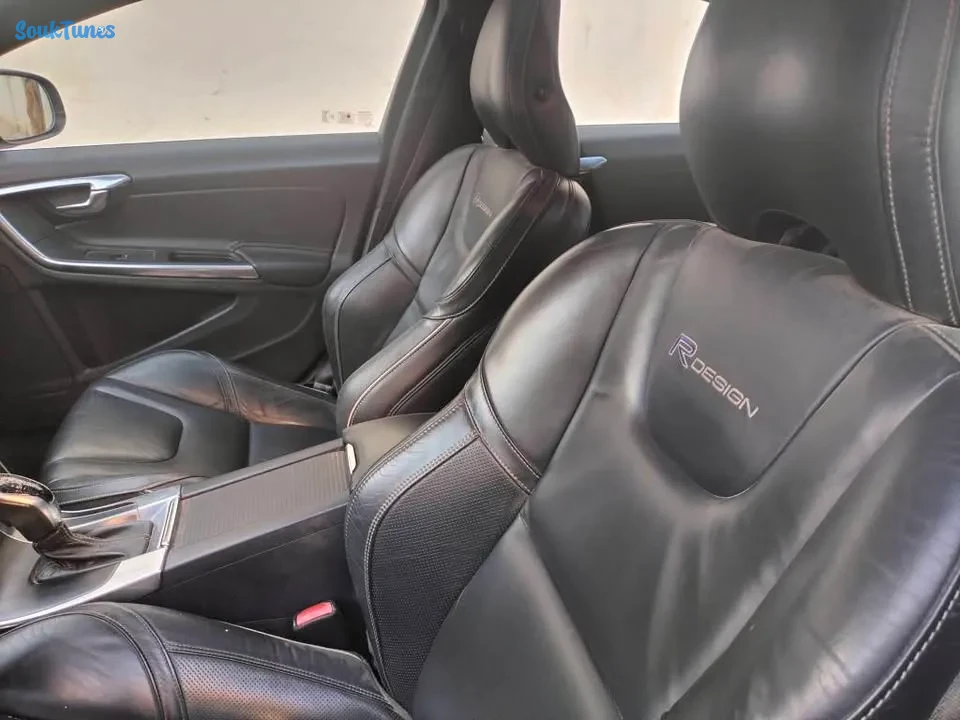 Image 13 de l'annonce Volvo S60 Rdesign restylée