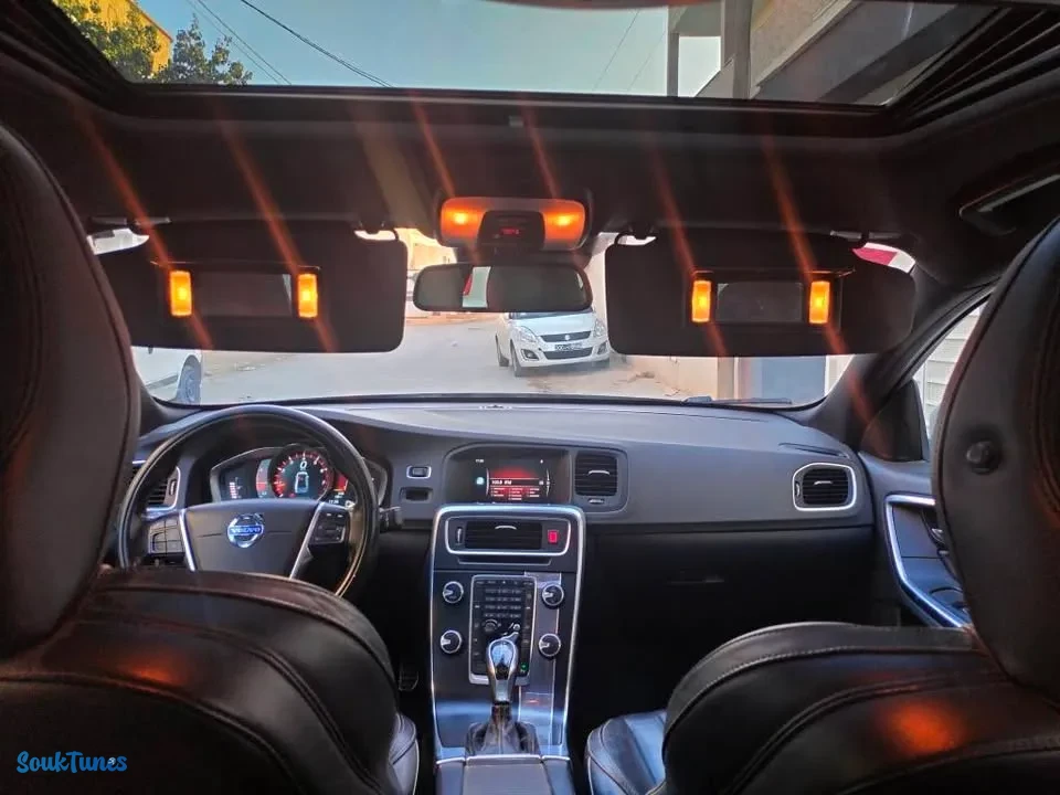 Image 9 de l'annonce Volvo S60 Rdesign restylée