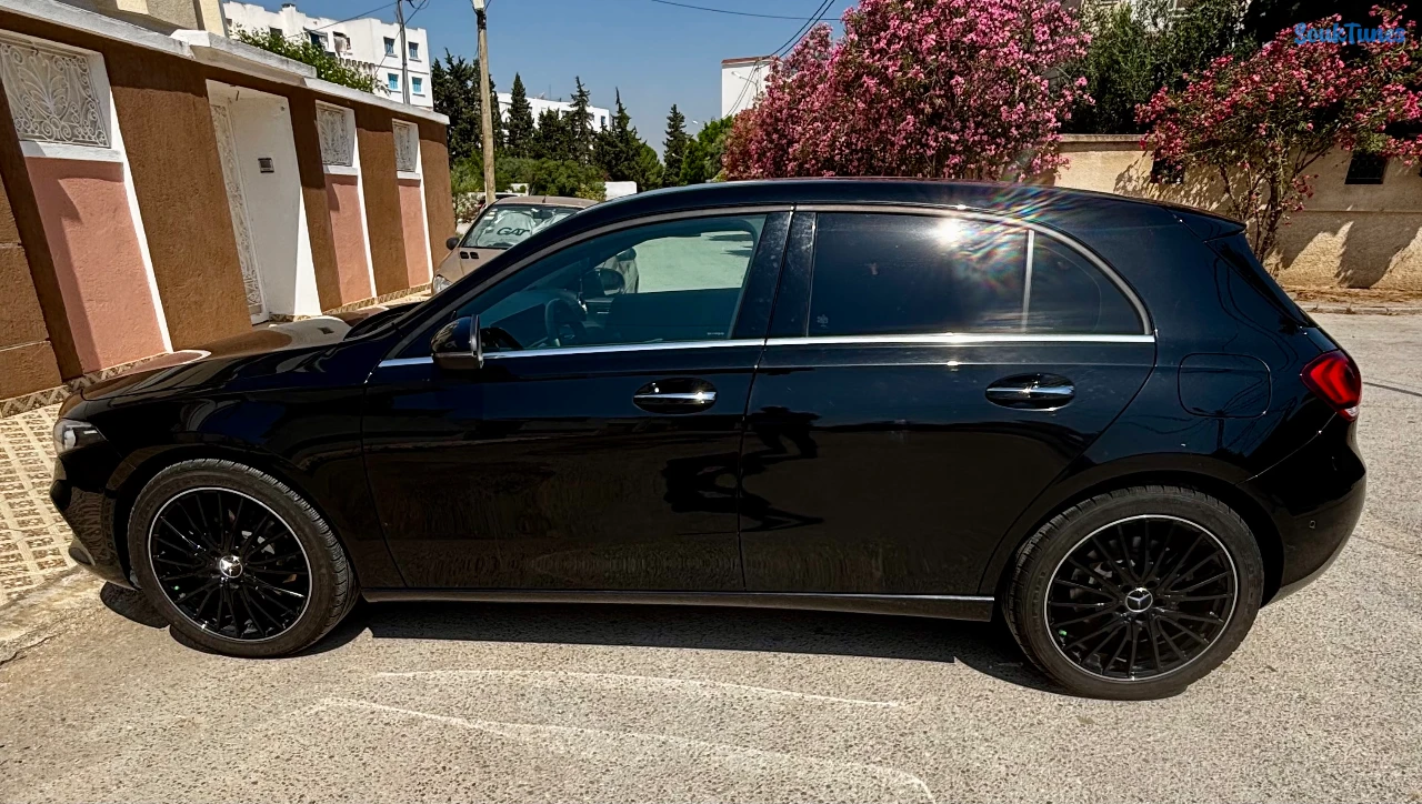 Image 9 de l'annonce Mercedes Benz A250e