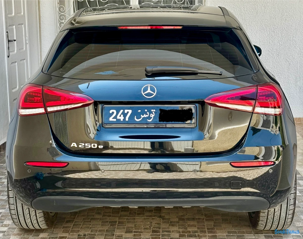 Image 10 de l'annonce Mercedes Benz A250e