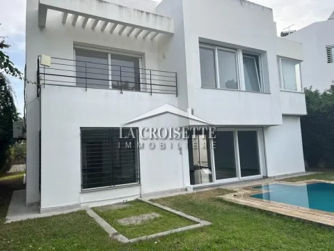 Image principale de l'annonce Villa S+4 avec piscine à La Marsa  8.000 TND