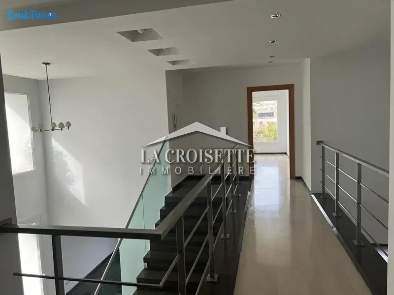 Image 7 de l'annonce Villa S+4 avec piscine à La Marsa  8.000 TND