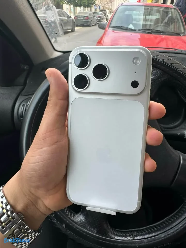 Image 4 de l'annonce  iPhone 17 pro Max 