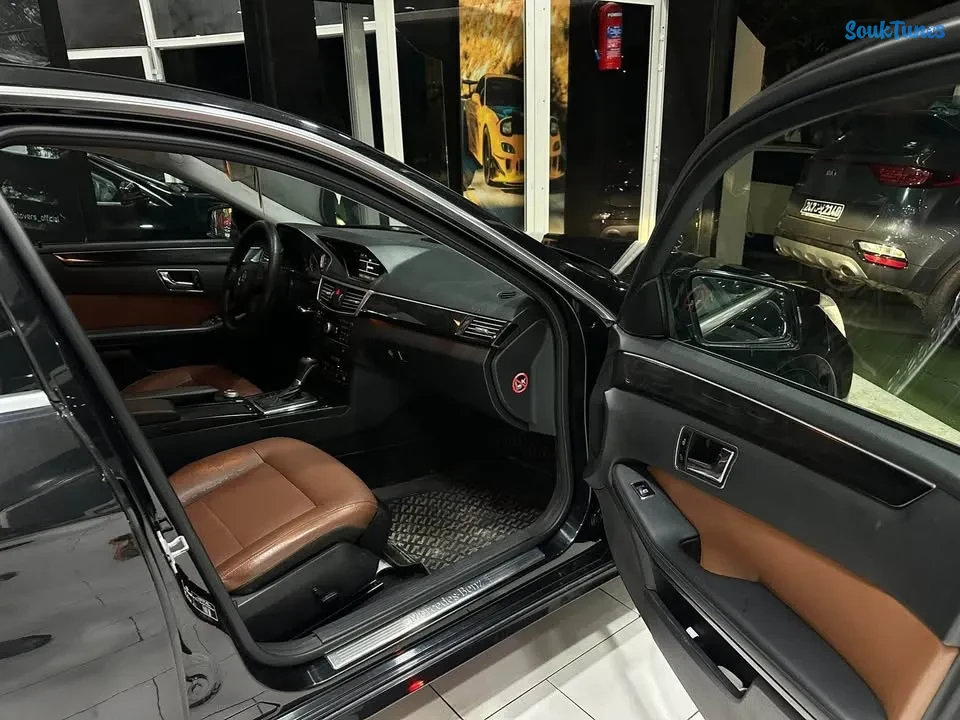 Image 6 de l'annonce Vente Mercedes Classe E200