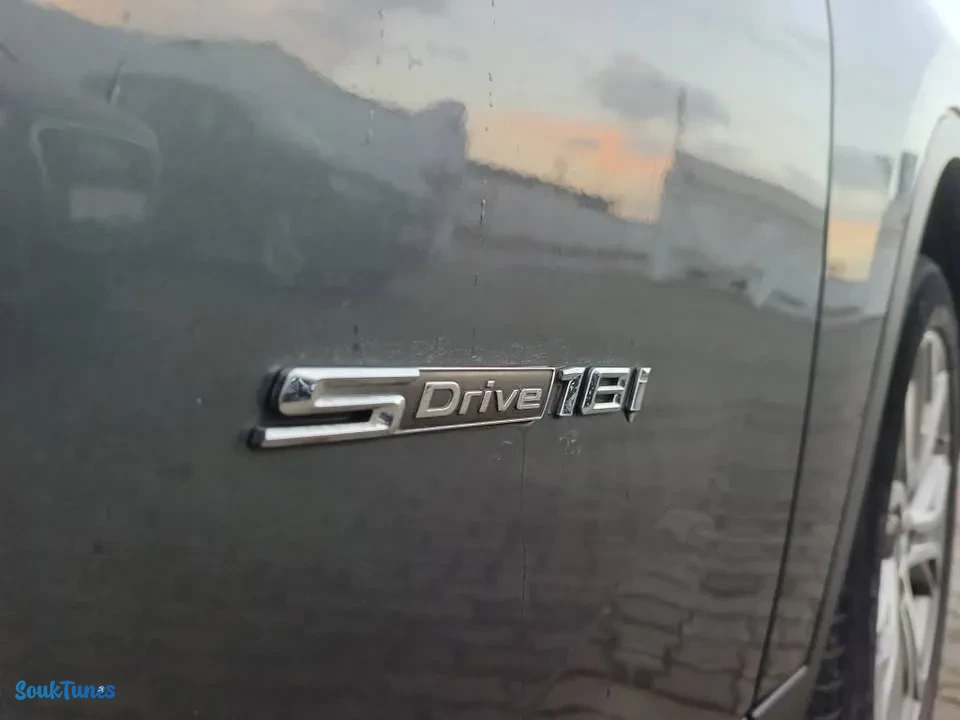 Image 8 de l'annonce MW X1 S Drive 18i