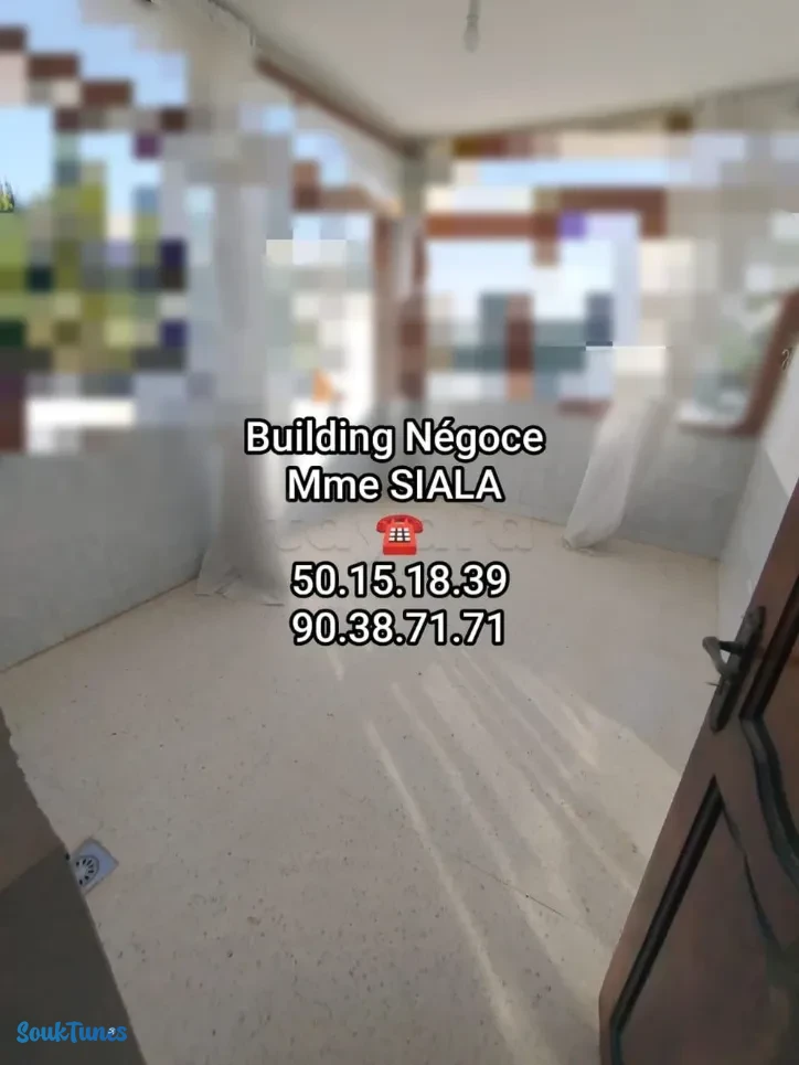 Image 7 de l'annonce Ennasr 2 à Louer spacieux Étage de villa S+4