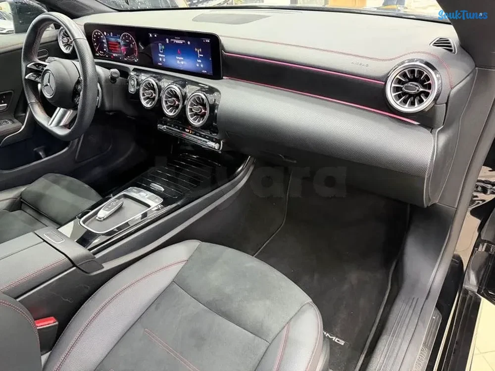 Image 7 de l'annonce Mercedes CLA 200 Package AMG