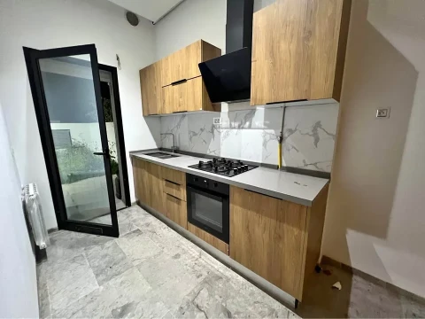 Image principale de l'annonce appartement S+1 haut standing avec jardin