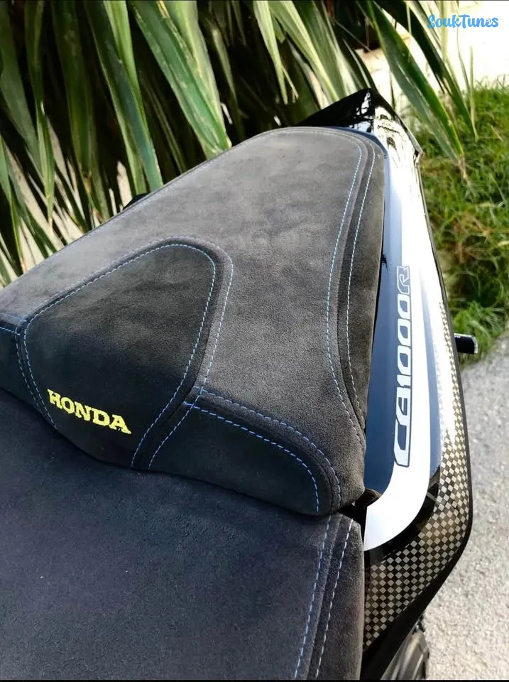 Image 4 de l'annonce HONDA CB1000R - 34800 DT