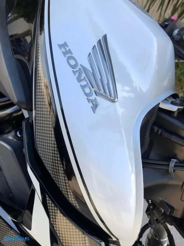 Image 7 de l'annonce HONDA CB1000R - 34800 DT