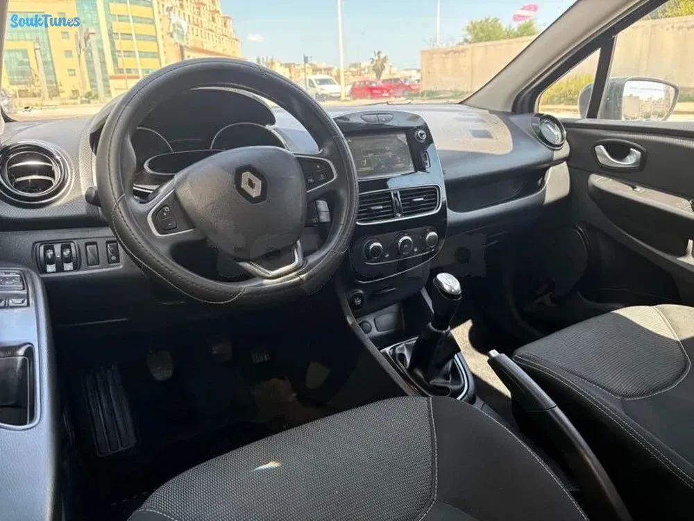 Image 10 de l'annonce Clio dynamique 72km