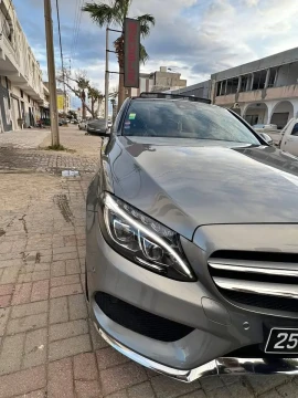 Image principale de l'annonce Modèle : Mercedes-Benz Classe C220– Kit AMG