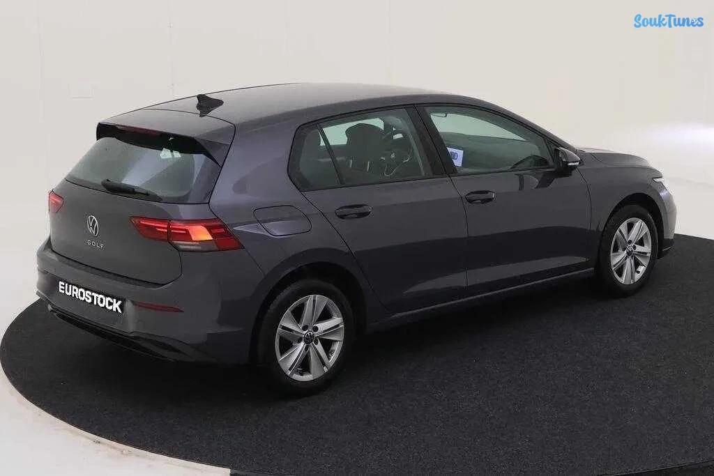 Image 8 de l'annonce Golf 8 essense