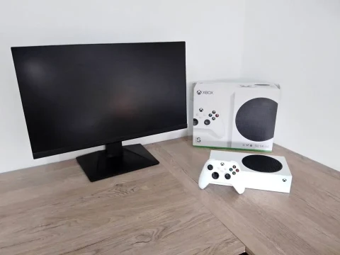 Image principale de l'annonce Pack Gaming Complet Xbox Séries S 💰1350 DT