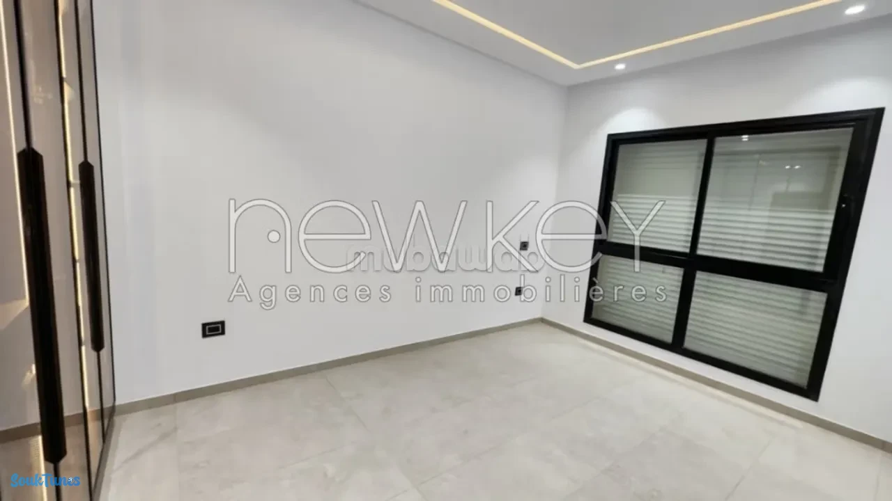 Image 10 de l'annonce Triplex S3 à vendre à La Soukra