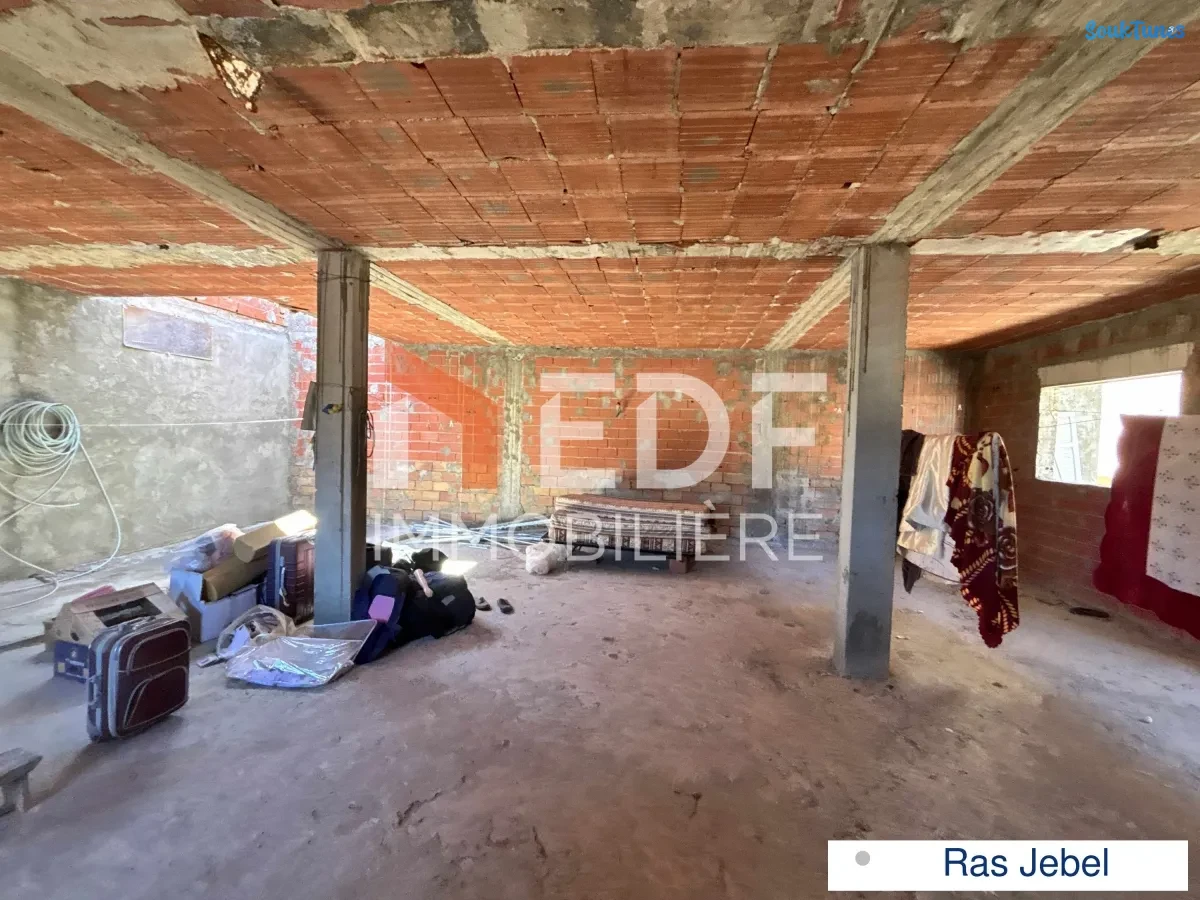Image 14 de l'annonce Belle maison en Duplex à Ras Jebel
