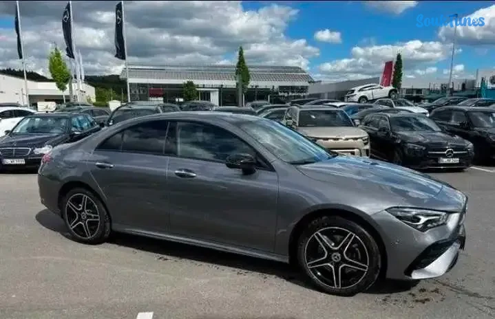 Image 2 de l'annonce Mercedes cla 250 E e AMG