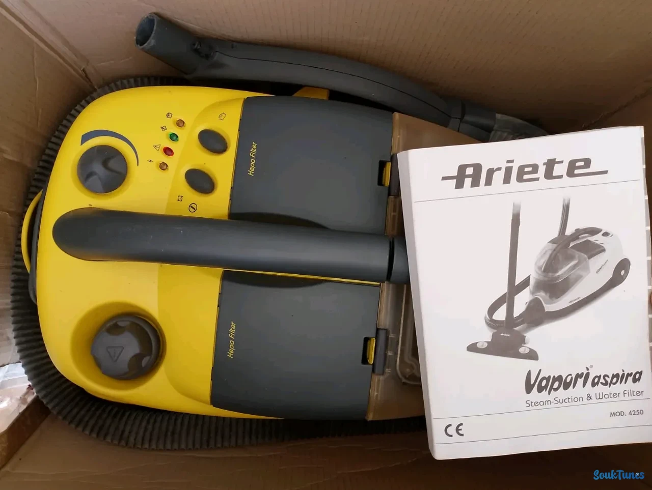 Image 5 de l'annonce Aspirateure avec vapeur 