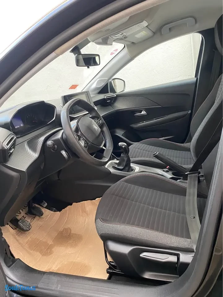 Image 6 de l'annonce Peugeot 208