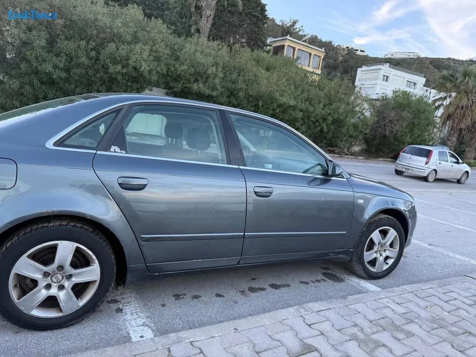 Image 7 de l'annonce Audi A4- 27 900 TND