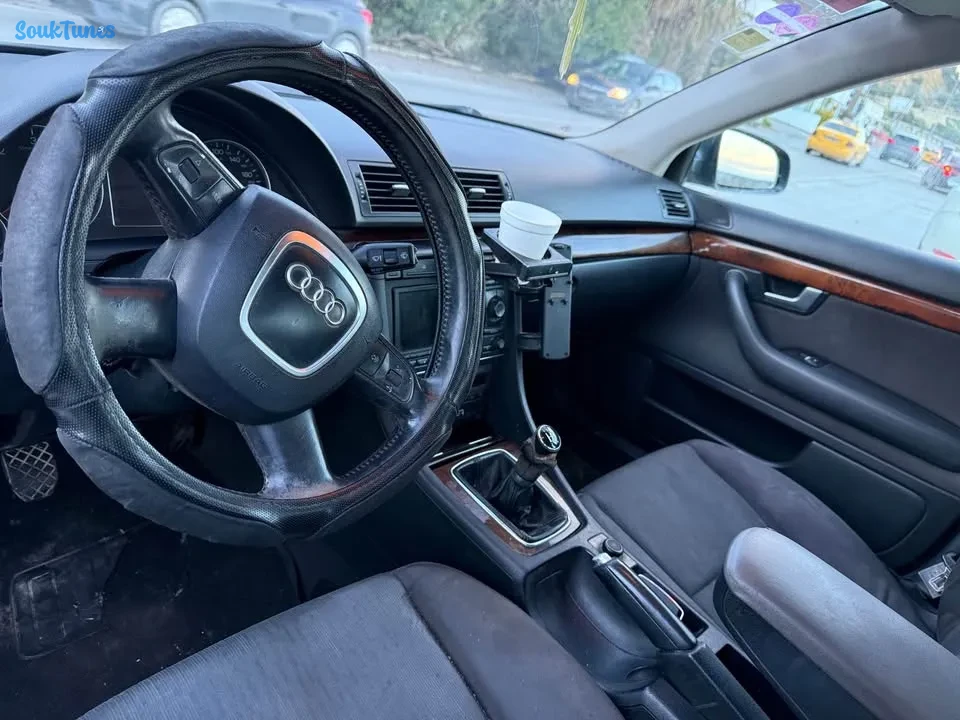 Image 10 de l'annonce Audi A4- 27 900 TND