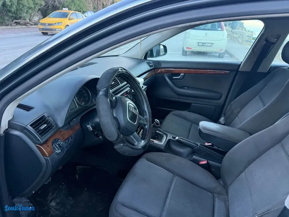 Image 9 de l'annonce Audi A4- 27 900 TND