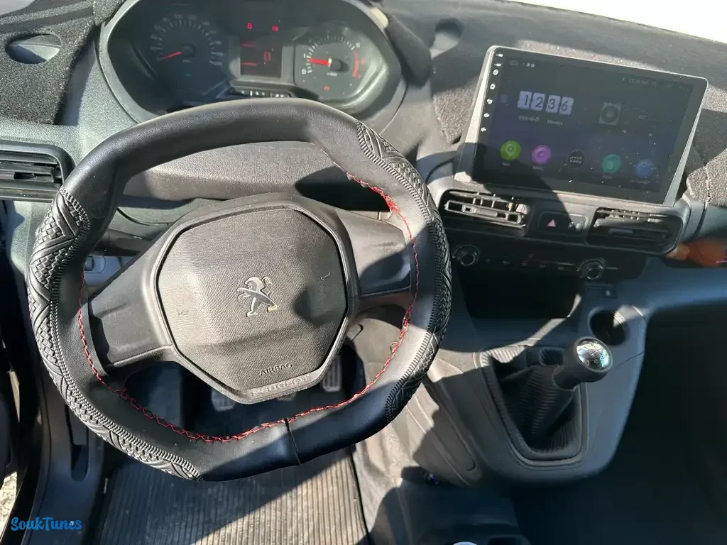 Image 6 de l'annonce Peugeot Partner K9 - 42 000 DT