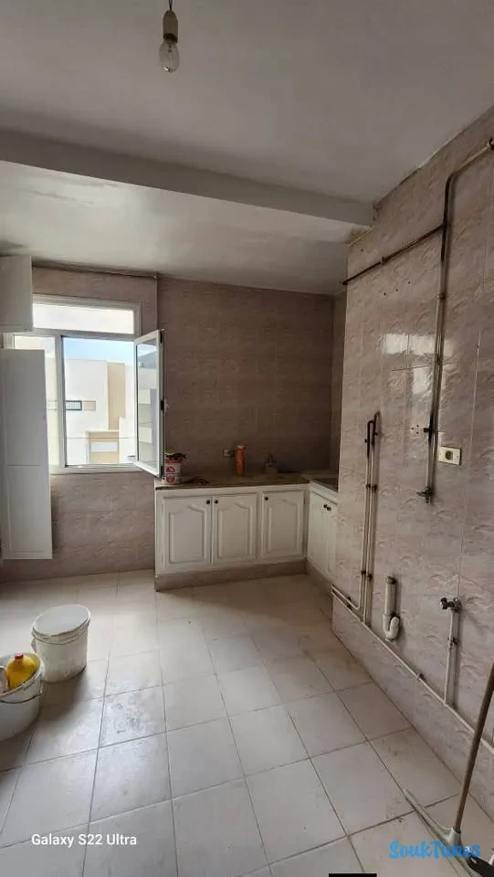 Image 4 de l'annonce Appartement s+3 au 2ème étage à Ezzahra