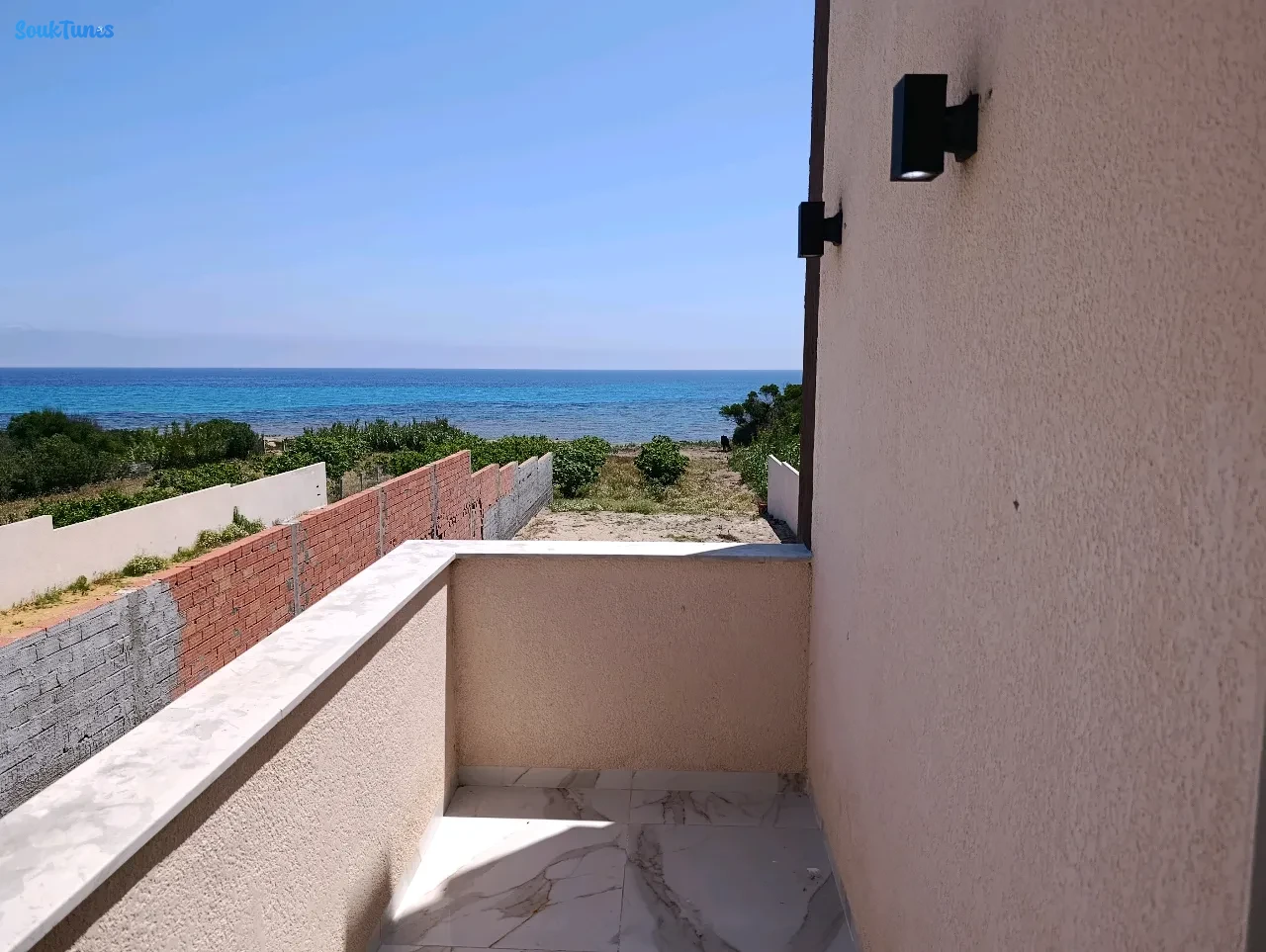 Image 13 de l'annonce Une villa pieds dans l'eau à Kerkouane 