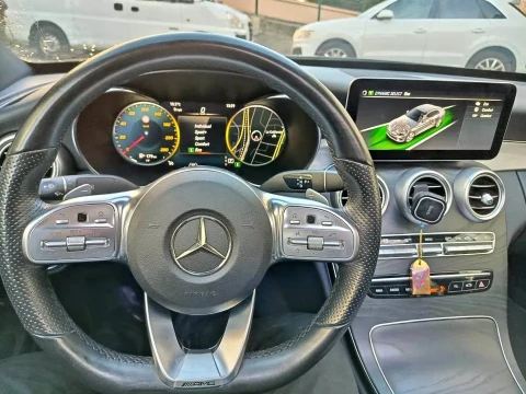 Image principale de l'annonce 2021 Mercedes-Benz c 180d