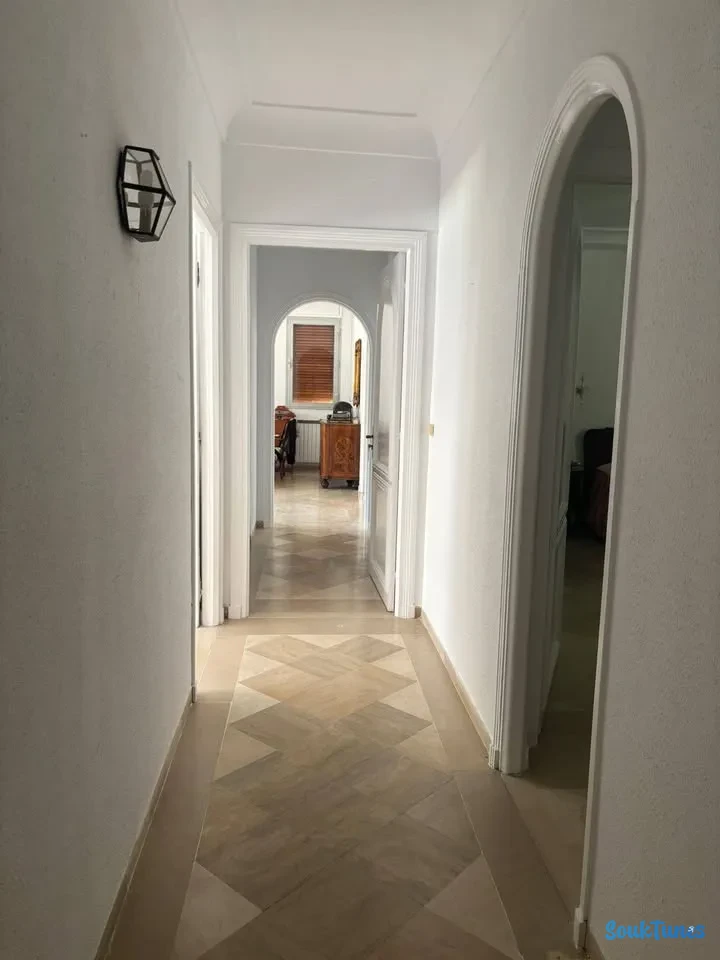 Image 4 de l'annonce villa 2S+5 à la Soukra