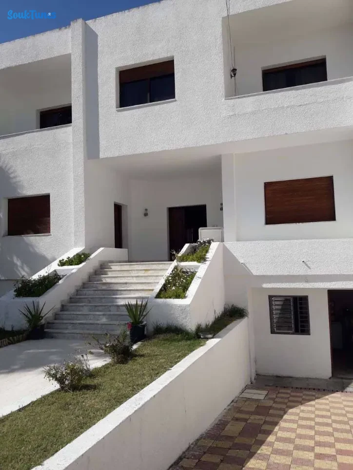 Image 4 de l'annonce A vendre villa menzah7