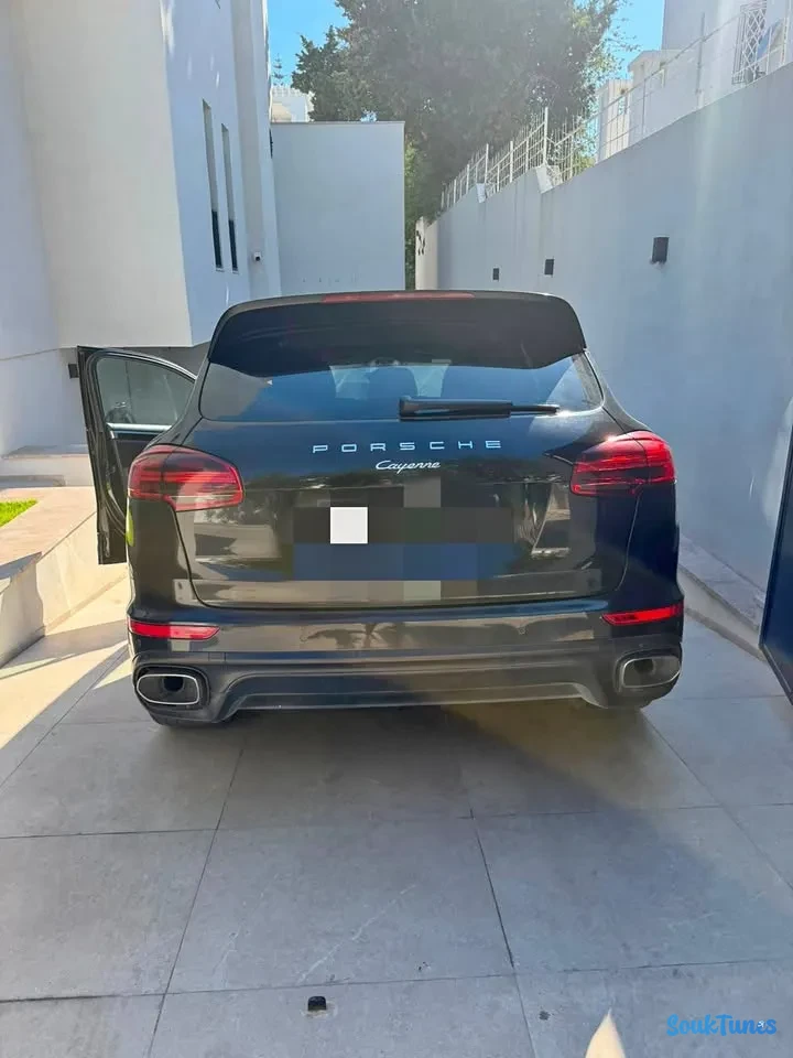 Image 3 de l'annonce Porshe cayenne 165 000 TND
