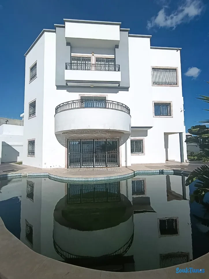 Image 13 de l'annonce Une villa de maitre à plage Beni Khiar