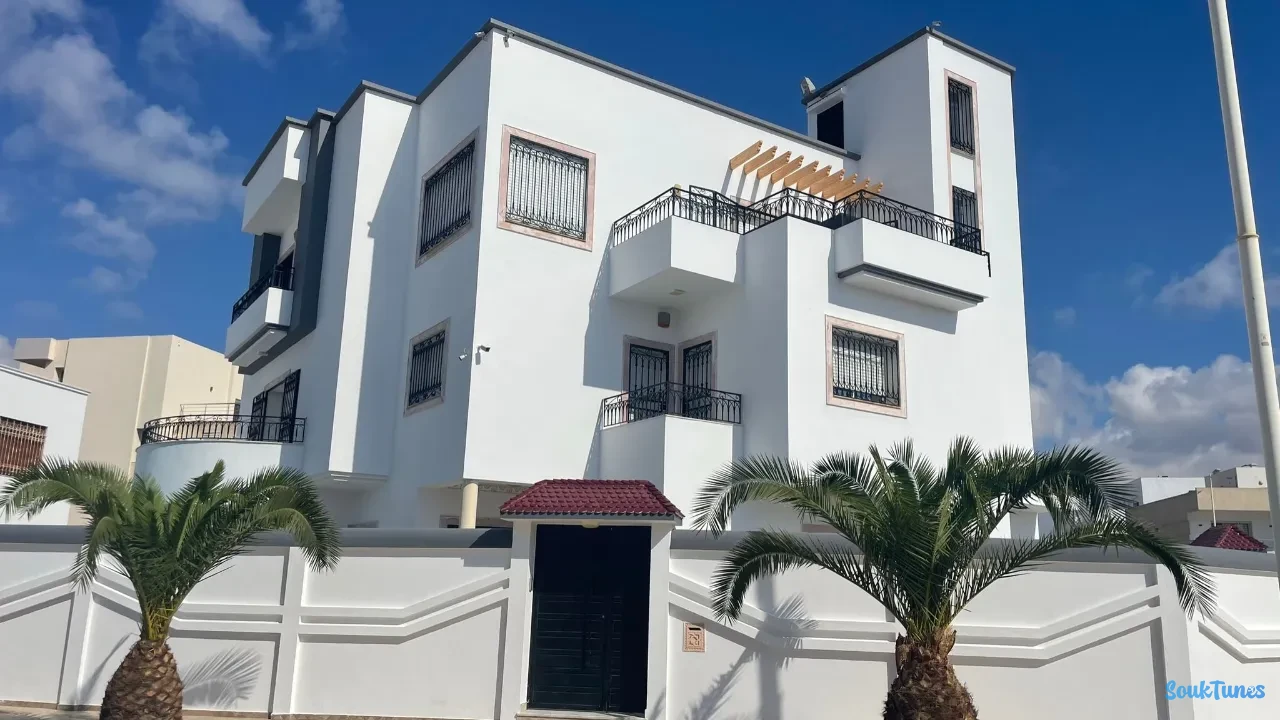 Image 14 de l'annonce Une villa de maitre à plage Beni Khiar