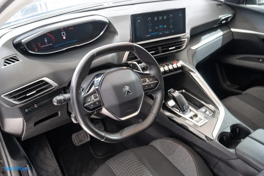 Image 10 de l'annonce PEUGEOT 5008 ALLURE