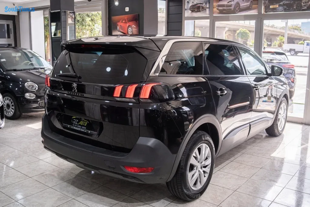 Image 4 de l'annonce PEUGEOT 5008 ALLURE