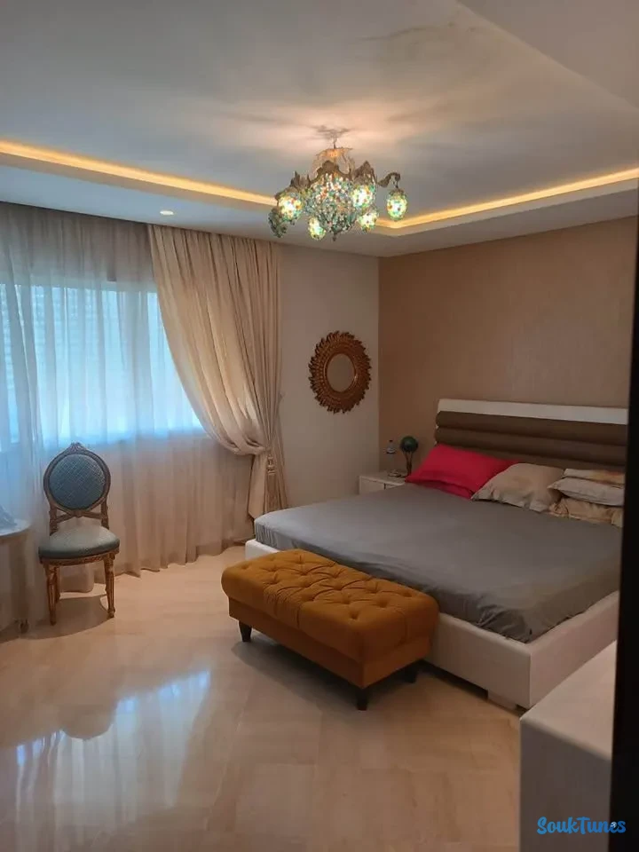 Image 8 de l'annonce MENZAH 6 Villa de luxe avec hammam à vendre