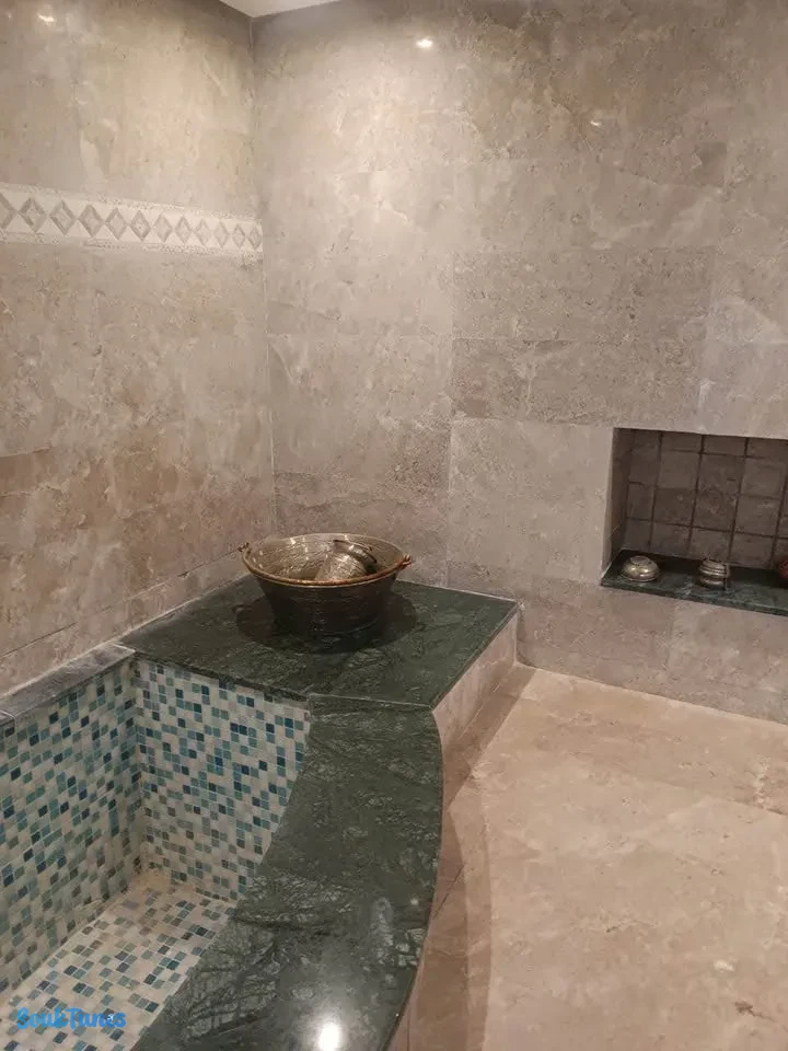 Image 6 de l'annonce MENZAH 6 Villa de luxe avec hammam à vendre