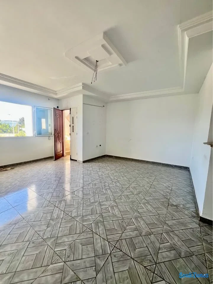 Image 4 de l'annonce À louer un appartement en s+2